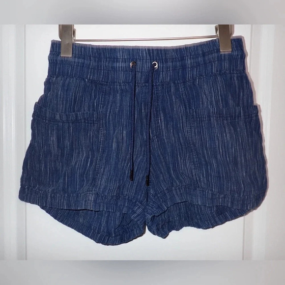 Women's Athleta Cabo Linen Textured Commute Travel Shorts Size 4 - Picture 1 of 6